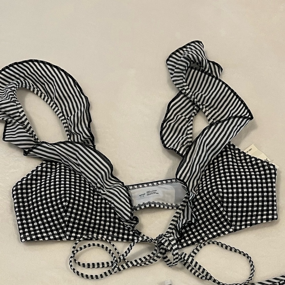 Aerie Gingham Ruffled Sleeve Bikini Top